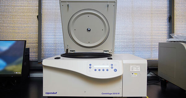 63885ce4216e9 eppendorf-centrifuge-5810R-冷冻离心理